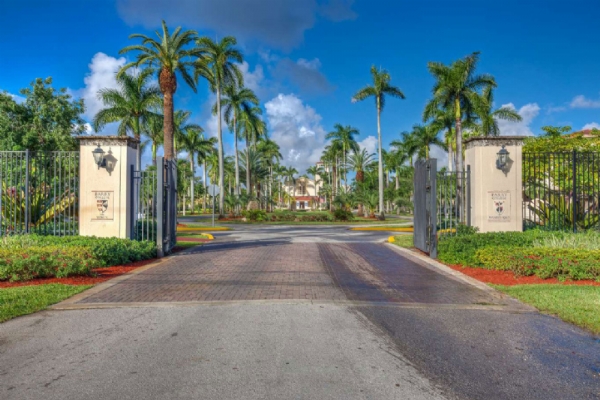 BARRY UNIVERSITY  - MIAMI